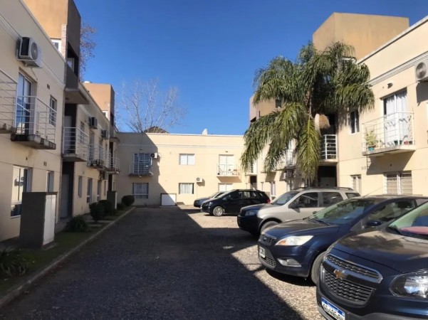 VENTA DEPARTAMENTO 2 AMBIENTES CON PATIO Y COCHERA SAN MIGUEL