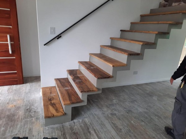 VENTA CASA A ESTRENAR EN BARRIO CERRADO SANTO TOMAS PILAR