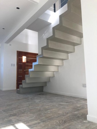 VENTA CASA A ESTRENAR EN BARRIO CERRADO SANTO TOMAS PILAR