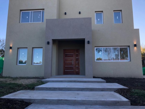 VENTA CASA A ESTRENAR EN BARRIO CERRADO SANTO TOMAS PILAR