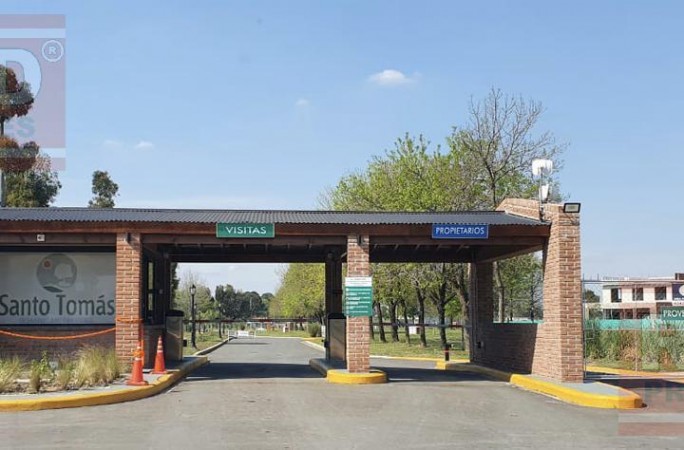 VENTA CASA A ESTRENAR EN BARRIO CERRADO SANTO TOMAS PILAR