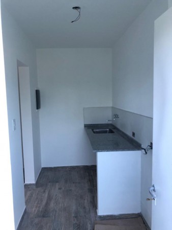 VENTA CASA A ESTRENAR EN BARRIO CERRADO SANTO TOMAS PILAR