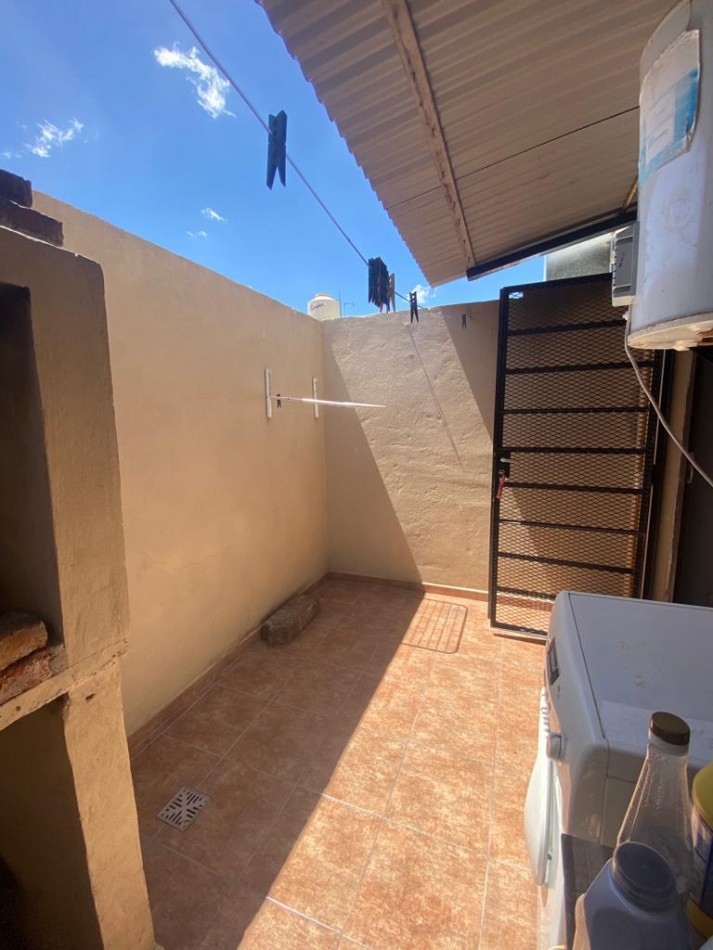 ALQUILER DUPLEX TRES AMBIENTES CON PATIO SAN MIGUEL