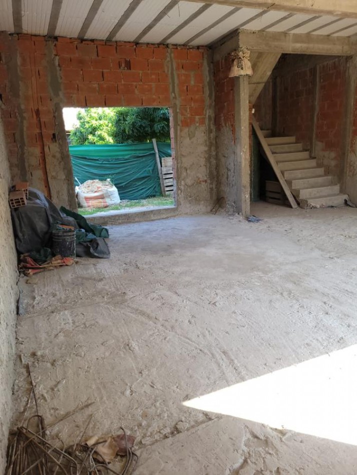 VENTA CASA EN BARRIO MAGNA BARRIO CERRADO MALVINAS ARGENTINAS