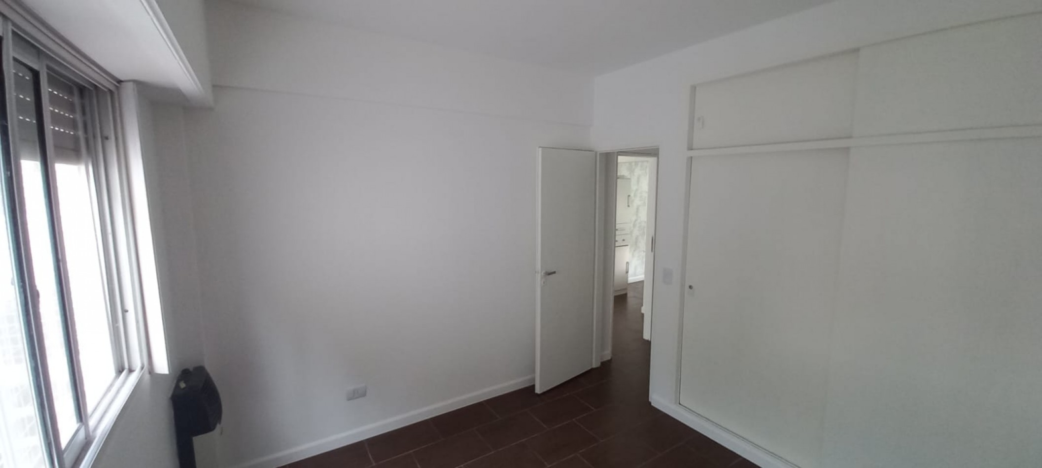 ALQUILER DOS AMBIENTES CON COCHERA Y BALCON SAN MIGUEL CENTRO