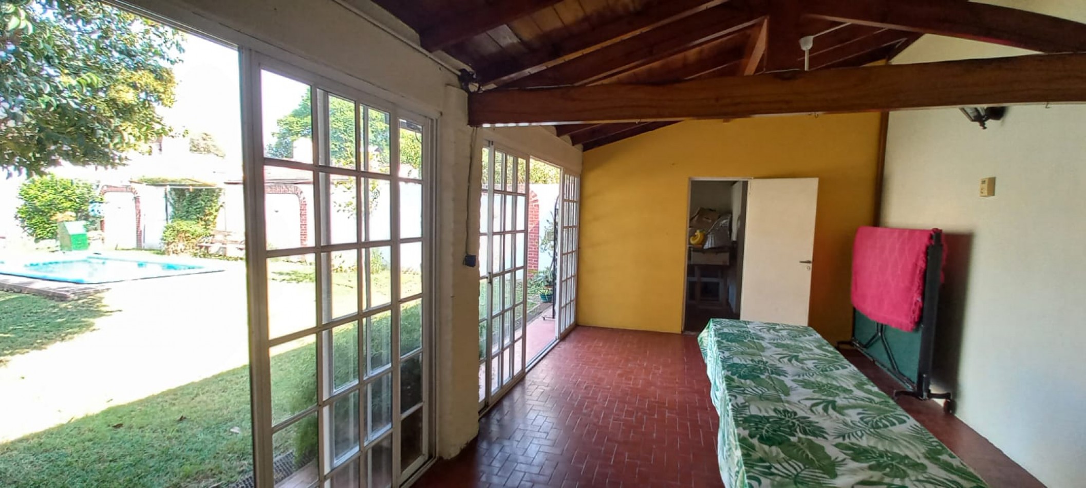VENTA DE CASA EN BELLA VISTA CON PILETA