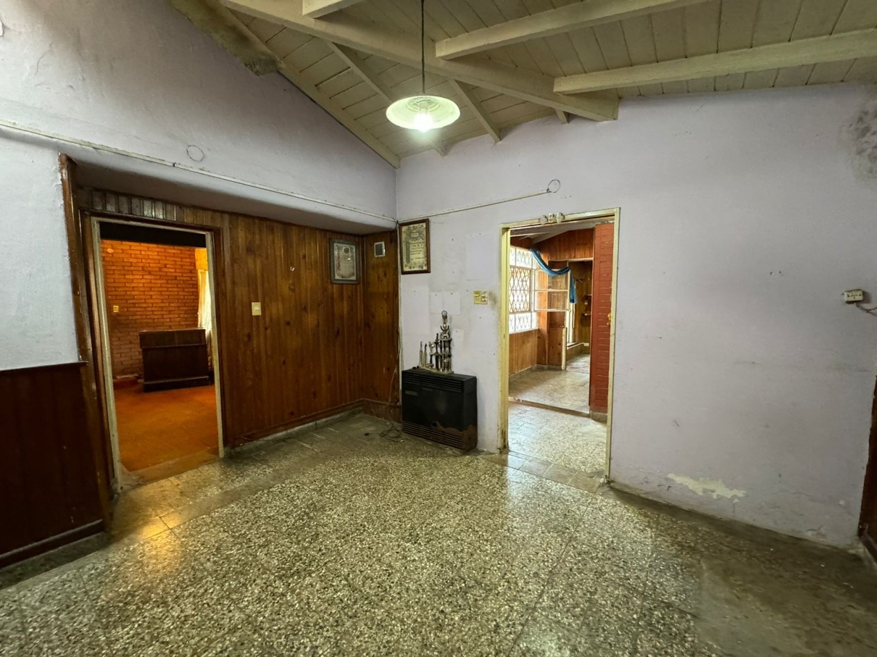 VENTA CASA EN BELLA VISTA A RECICLAR