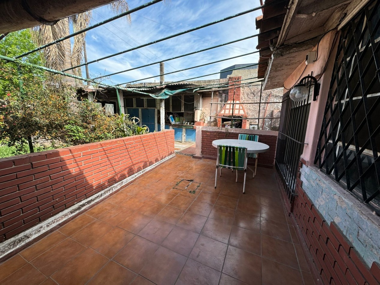 VENTA CASA EN BELLA VISTA A RECICLAR