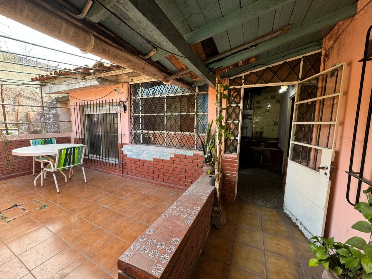 VENTA CASA EN BELLA VISTA A RECICLAR