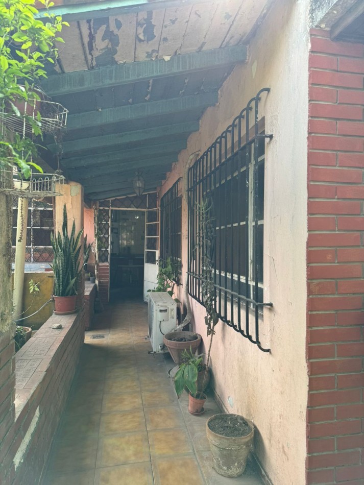 VENTA CASA EN BELLA VISTA A RECICLAR