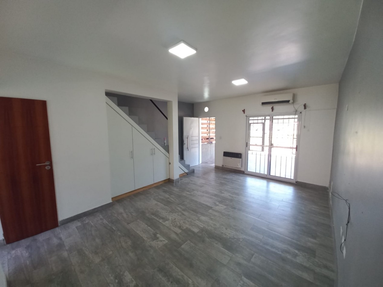 VENTA DUPLEX MALVINAS ARGENTINAS BARRIO CERRADO