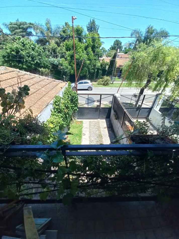 VENTA DUPLEX CON PATIO Y COCHERA BELLA VISTA