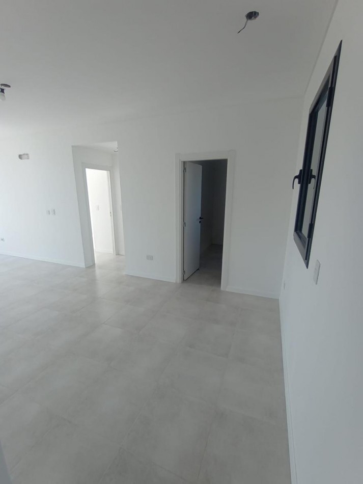 VENTA DE DEPARTAMENTO DE CATEGORIA EN MUÑIZ