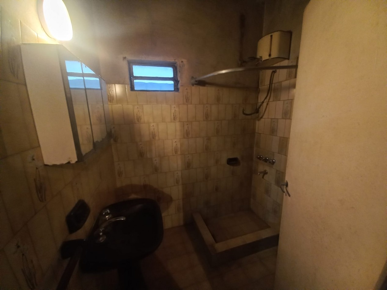 VENTA DE CASA A RECILCAR EN JOSE C PAZ