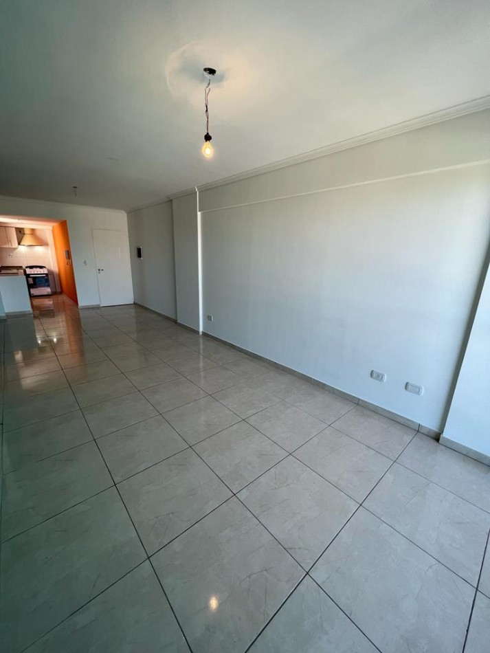 ALQUILER TRES AMBIENTES CON COCHERA BALCON MUÑIZ
