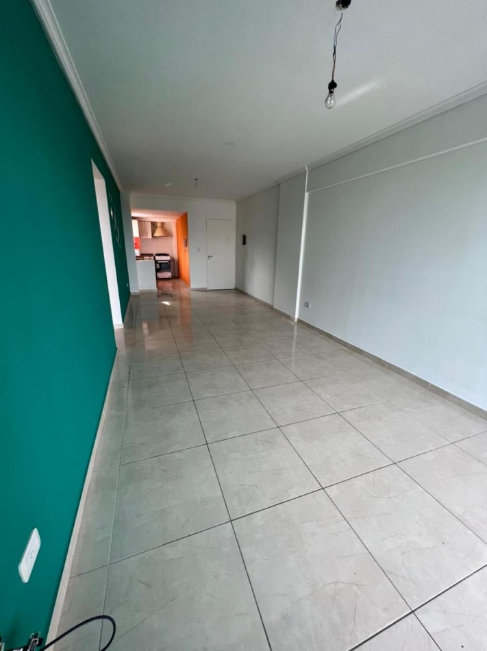 ALQUILER TRES AMBIENTES CON COCHERA BALCON MUÑIZ