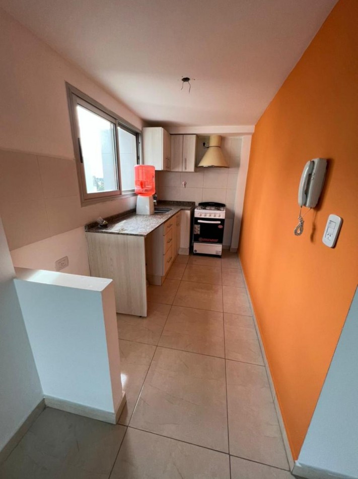 ALQUILER TRES AMBIENTES CON COCHERA BALCON MUÑIZ