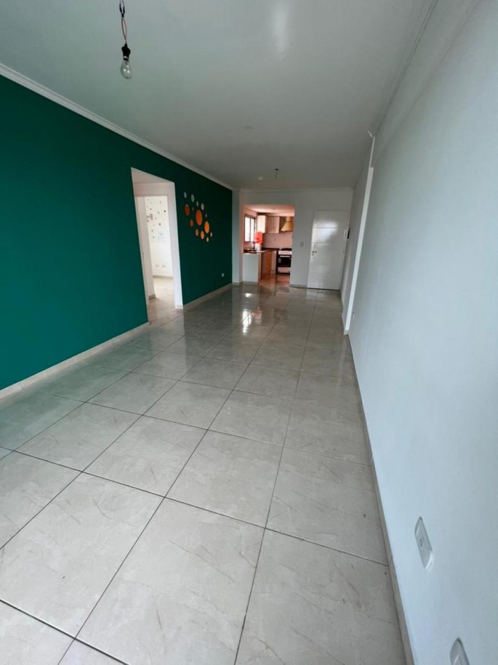 ALQUILER TRES AMBIENTES CON COCHERA BALCON MUÑIZ