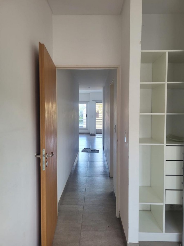 VENTA APTO CREDITO DOS AMBIENTES CON COCHERA MUÑIZ