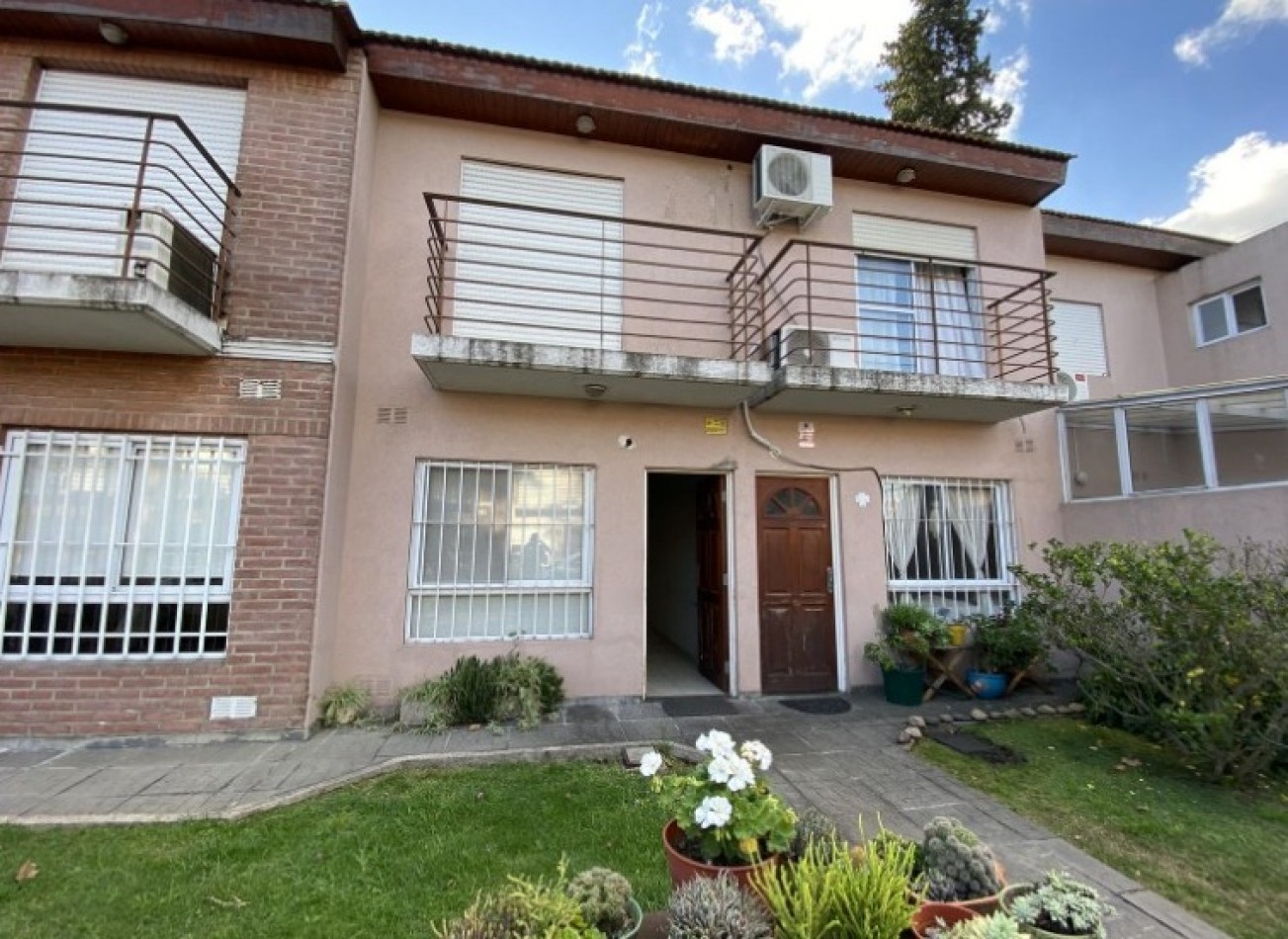 VENTA APTO CREDITO DUPLEX COCHERA Y PATIO SAN MIGUEL
