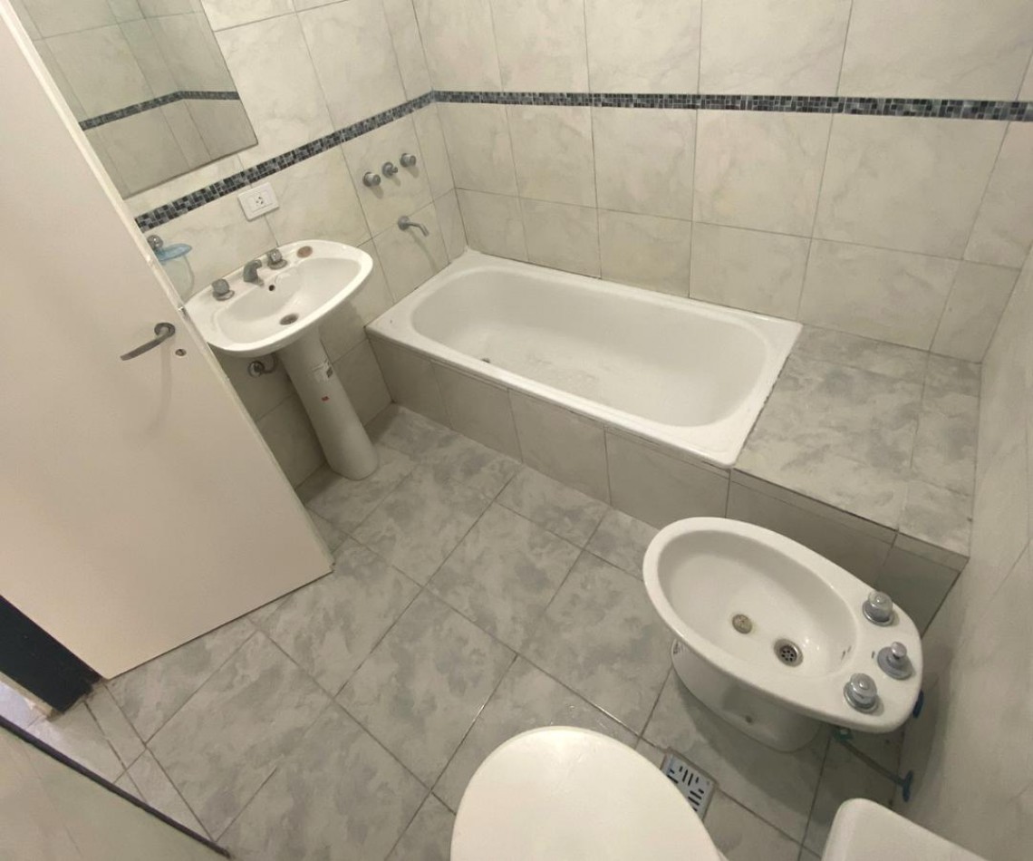 VENTA APTO CREDITO DOS AMBIENTES CON BALCON SAN MIGUEL