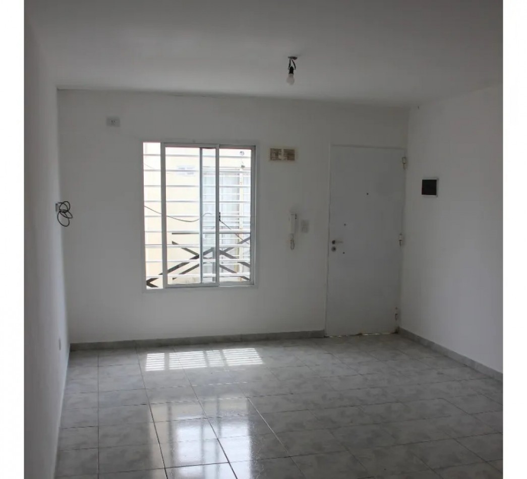 VENTA APTO CREDITO DOS AMBIENTES CON BALCON SAN MIGUEL