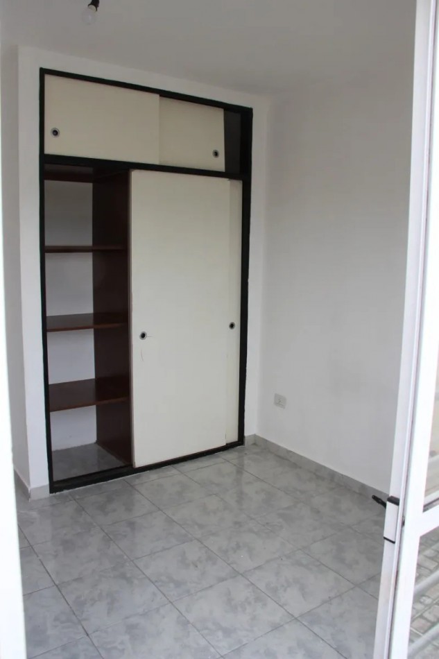 VENTA APTO CREDITO DOS AMBIENTES CON BALCON SAN MIGUEL