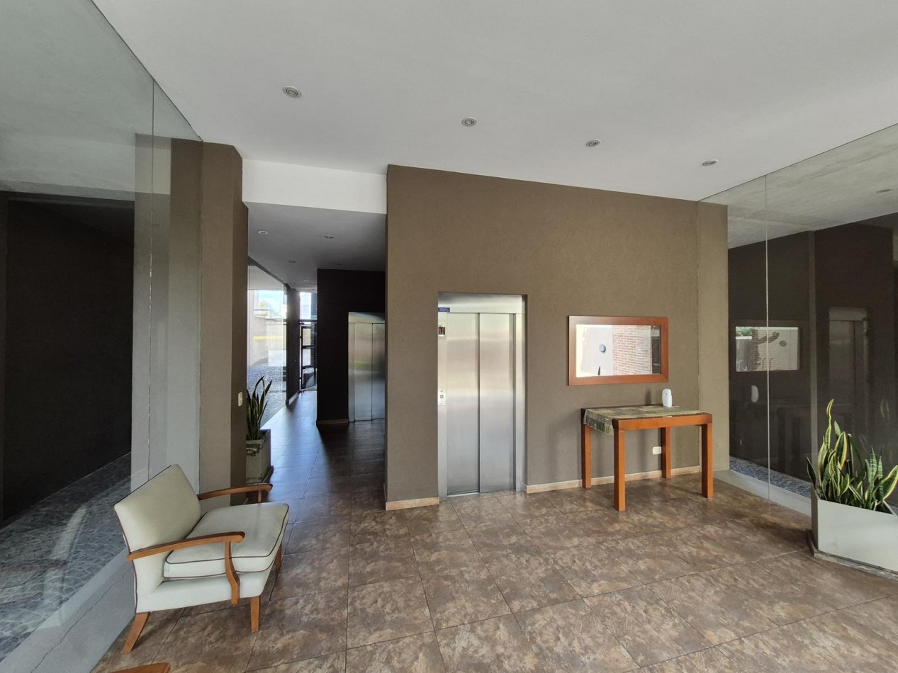 VENTA DEPARTAMENTO TRES AMBIENTES SAN MIGUEL CENTRO