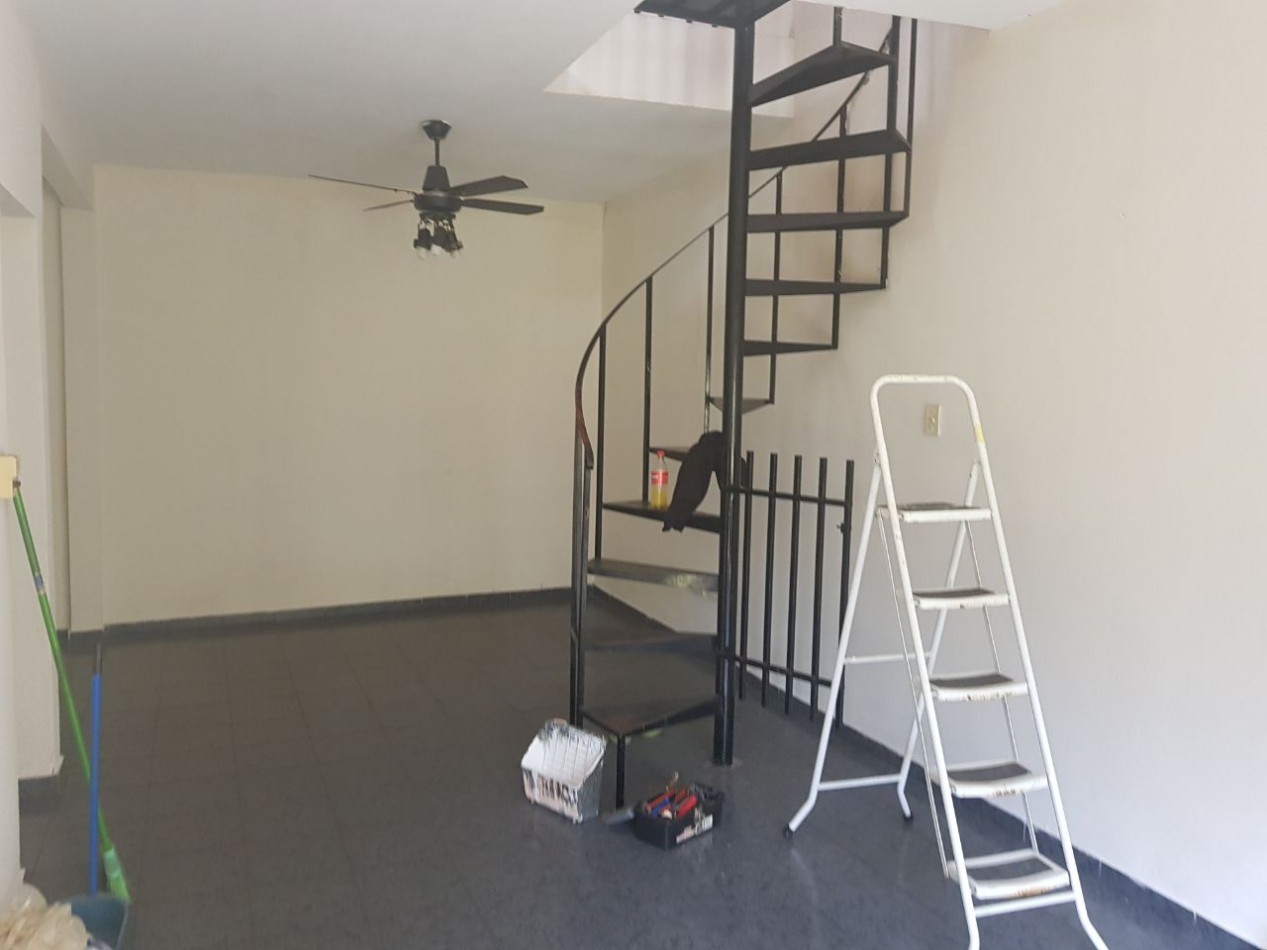 VENTA DOS CASAS EN BELLA VISTA 