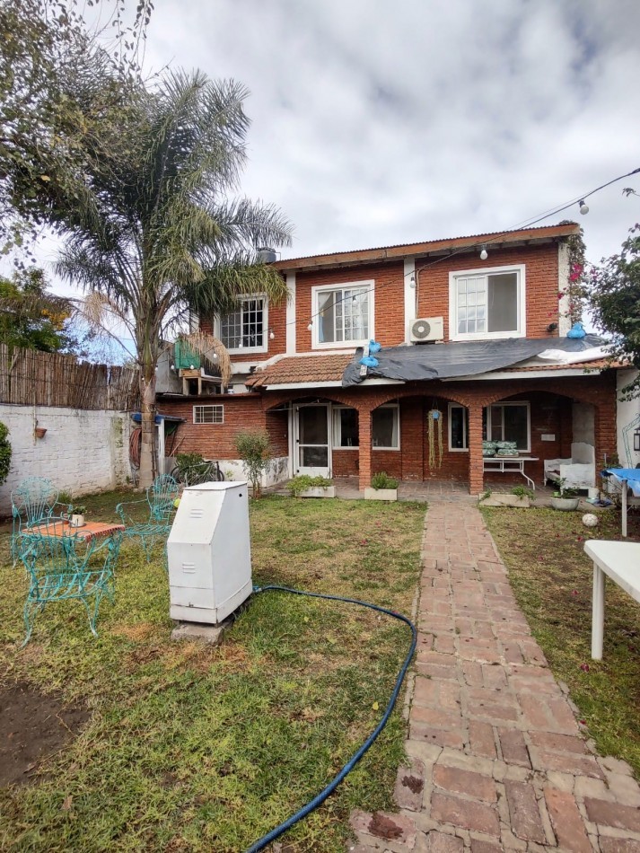 VENTA CASA EN BELLA VISTA CON LOCAL