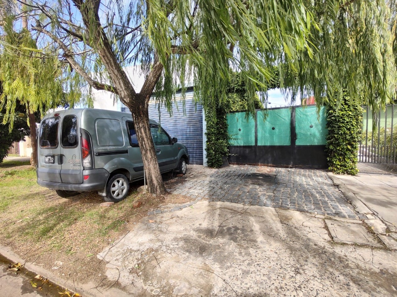 VENTA CASA EN BELLA VISTA CON LOCAL