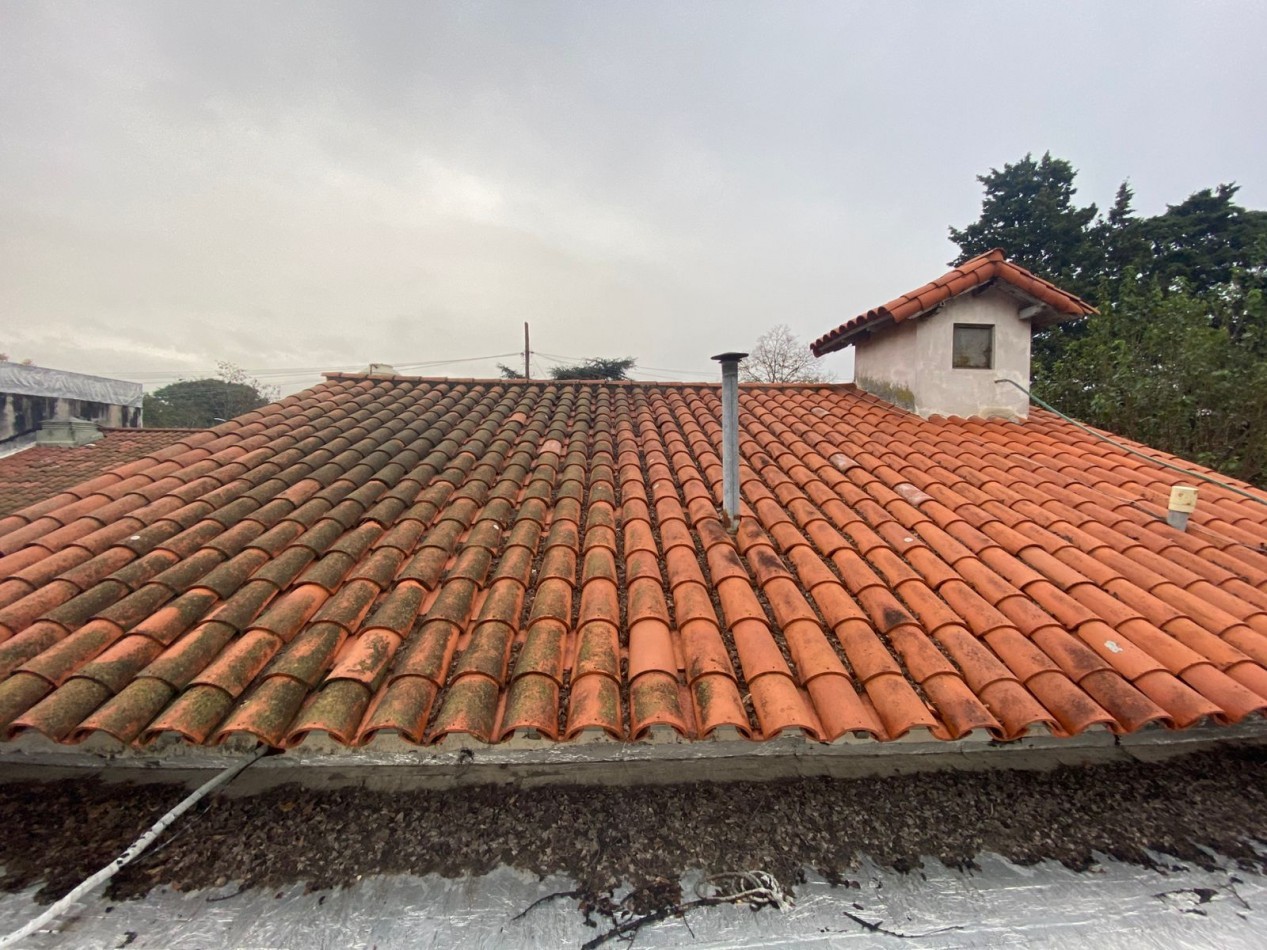 VENTA CASA BELLA VISTA A REFACCIONAR