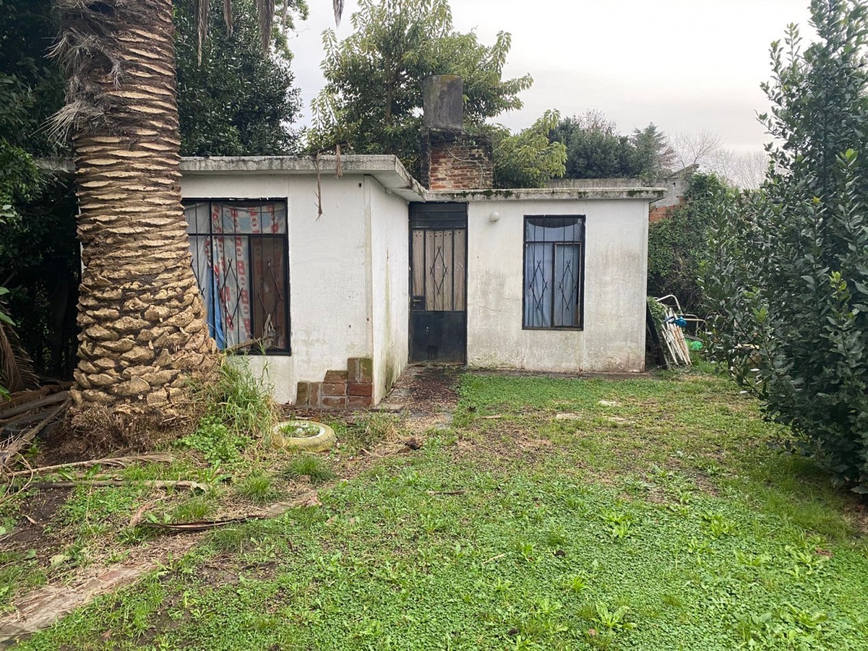VENTA CASA BELLA VISTA A REFACCIONAR