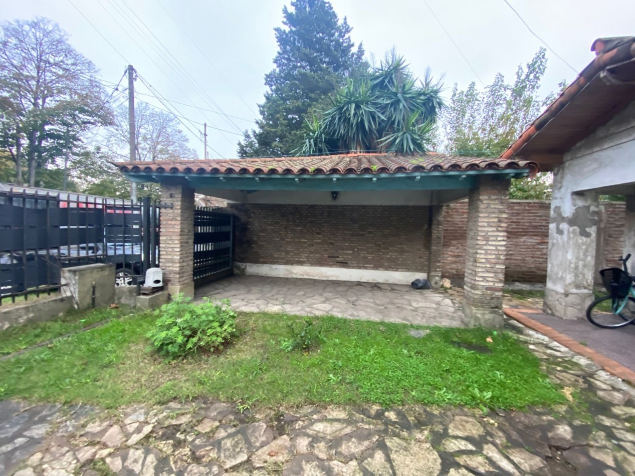VENTA CASA BELLA VISTA A REFACCIONAR