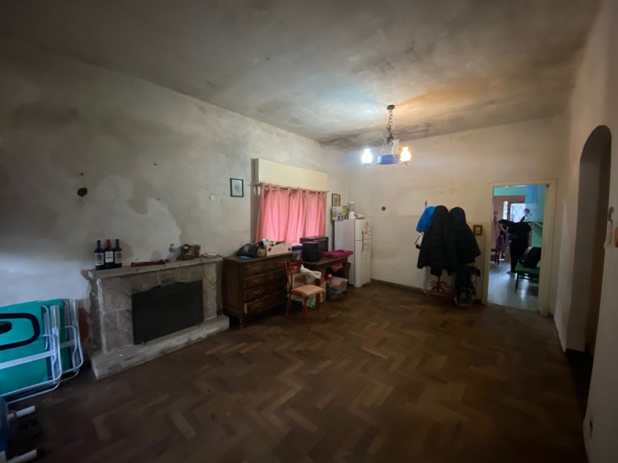 VENTA CASA BELLA VISTA A REFACCIONAR