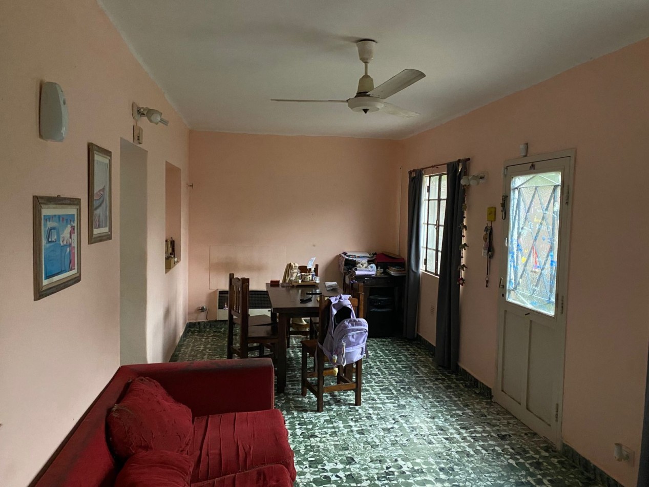 VENTA CASA BELLA VISTA A REFACCIONAR