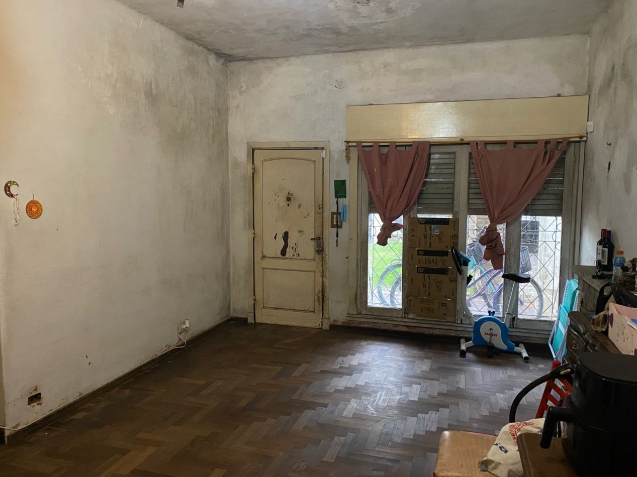 VENTA CASA BELLA VISTA A REFACCIONAR