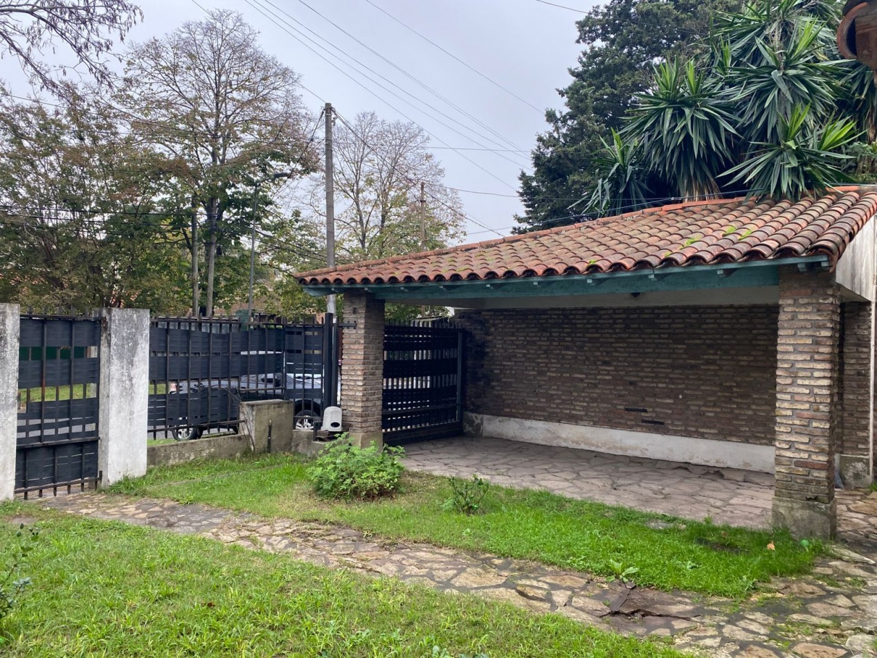 VENTA CASA BELLA VISTA A REFACCIONAR