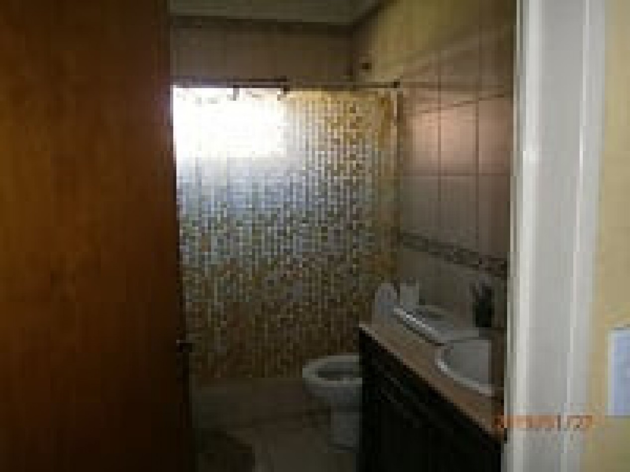 VENTA CASA CON PILETA EN BELLA VISTA 
