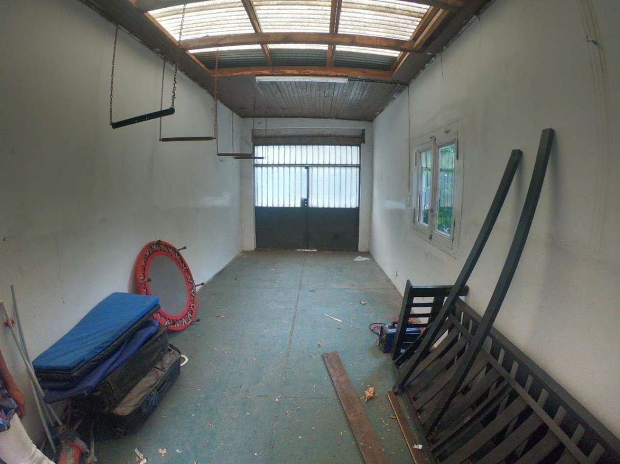 VENTA CASA CON PILETA EN BELLA VISTA 