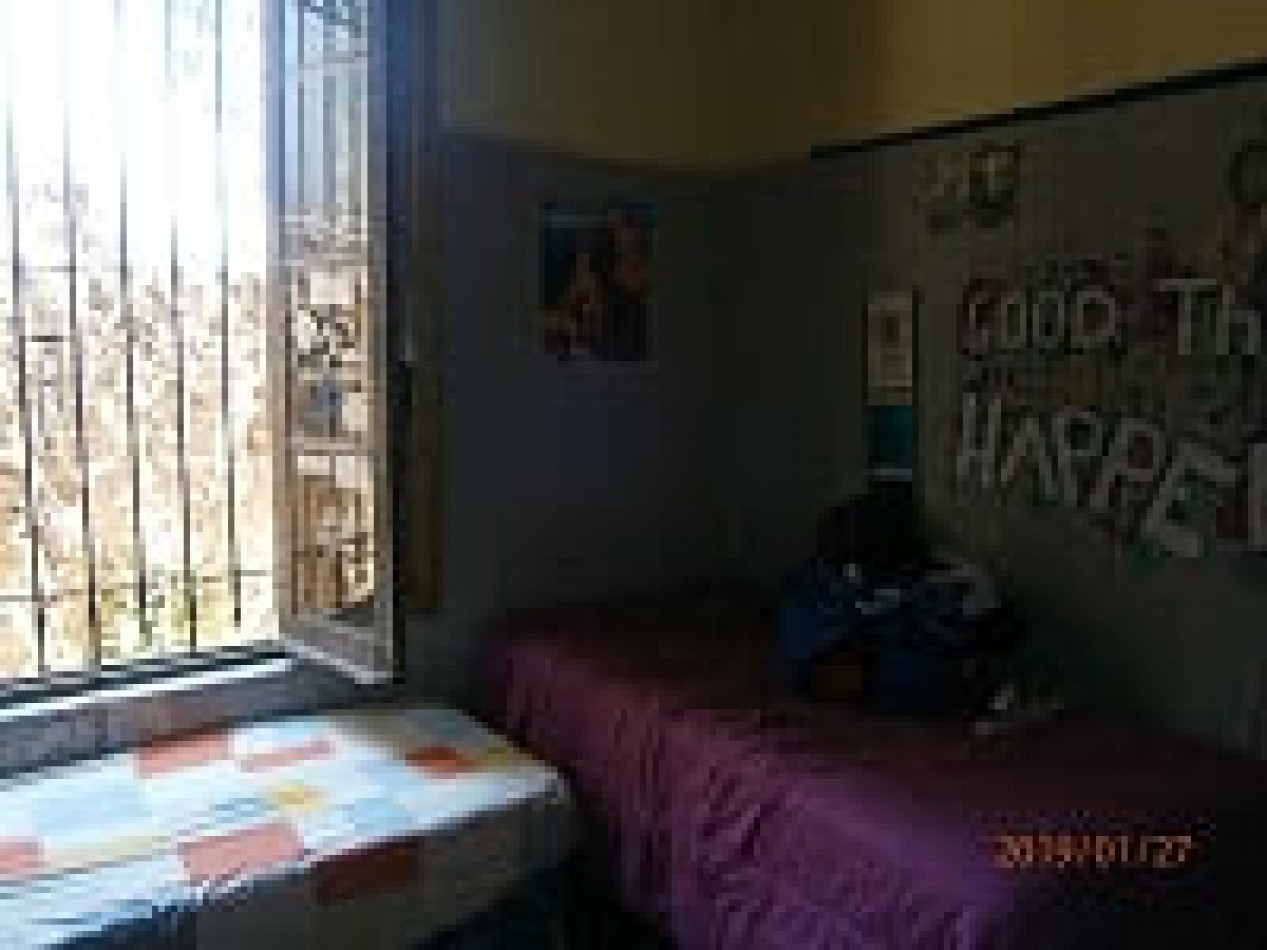 VENTA CASA CON PILETA EN BELLA VISTA 
