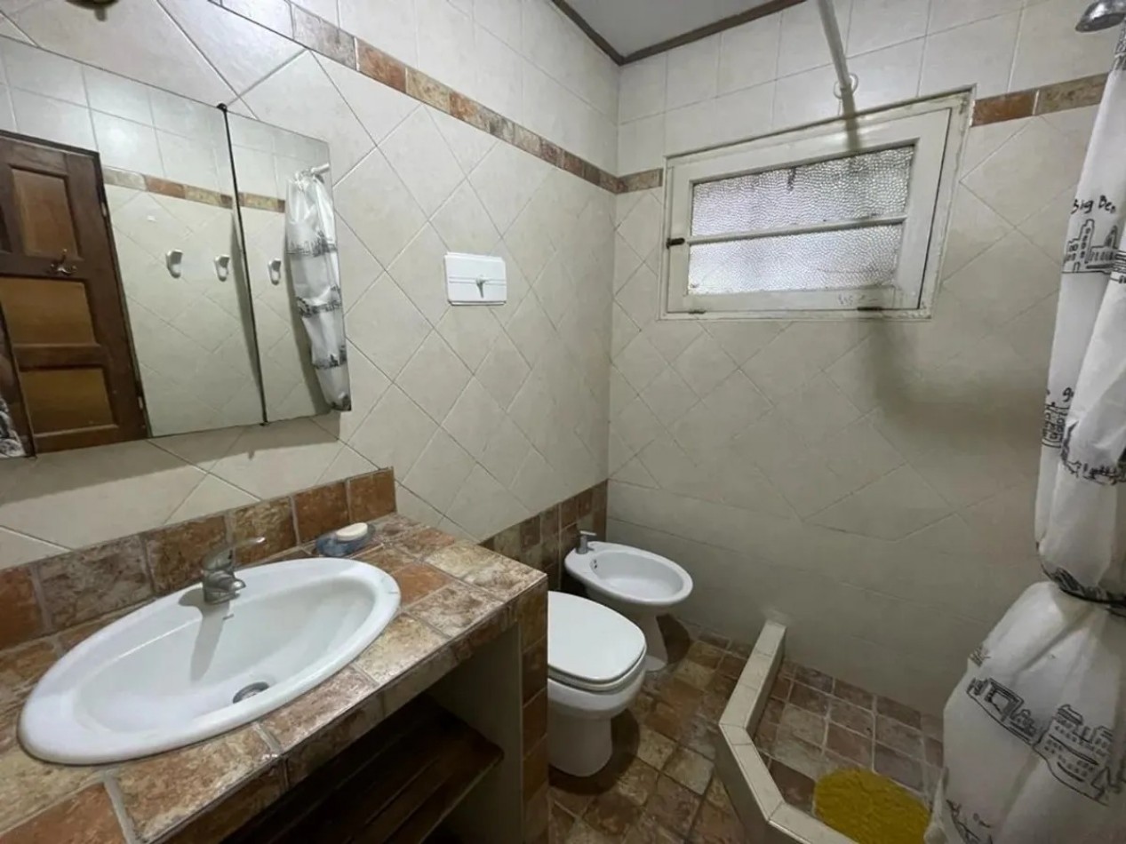 VENTA CASA 5 DORMITORIOS CON PARQUE SAN MIGUEL