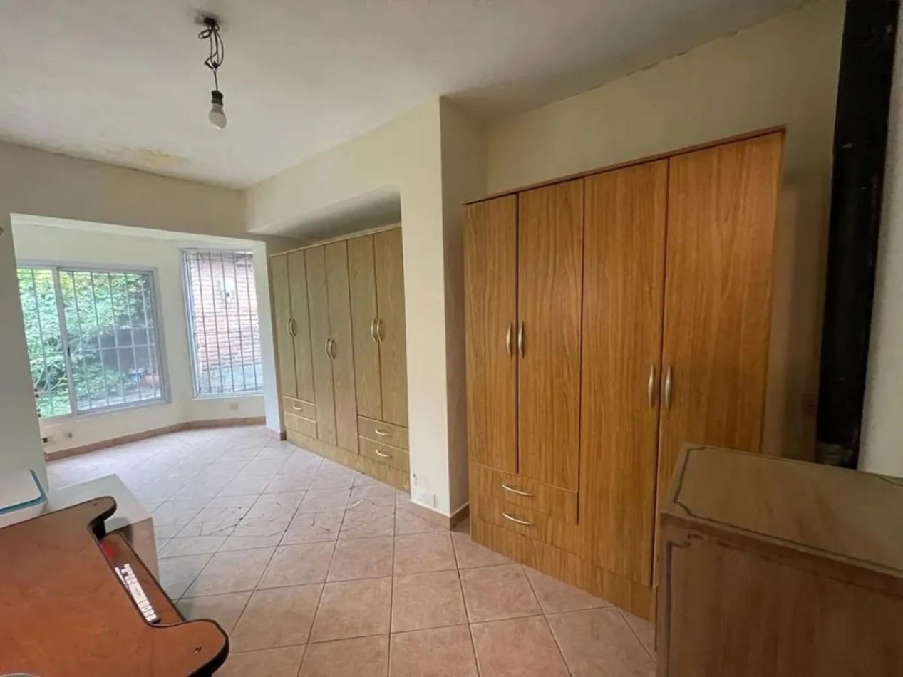 VENTA CASA 5 DORMITORIOS CON PARQUE SAN MIGUEL