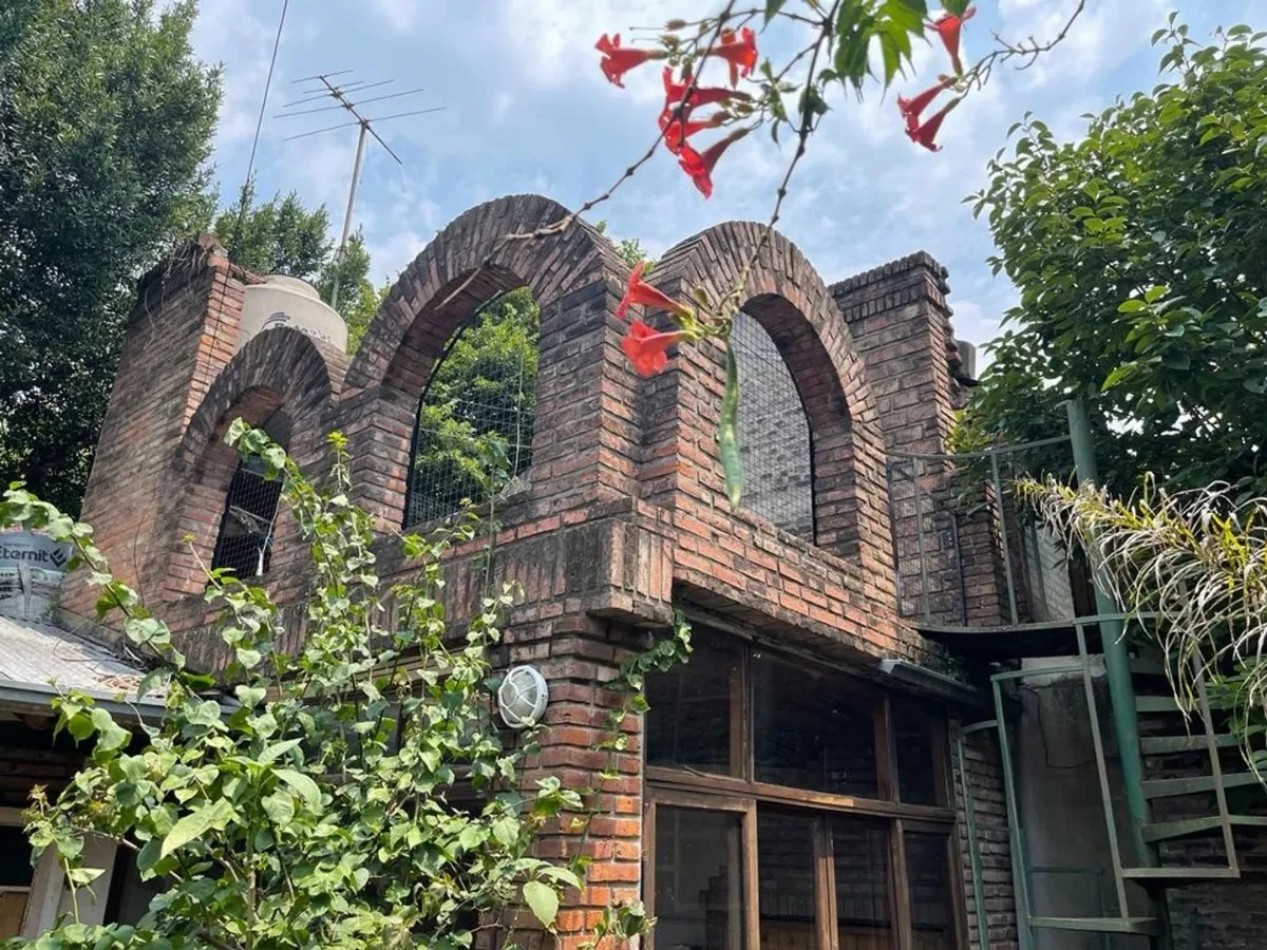VENTA CASA 5 DORMITORIOS CON PARQUE SAN MIGUEL