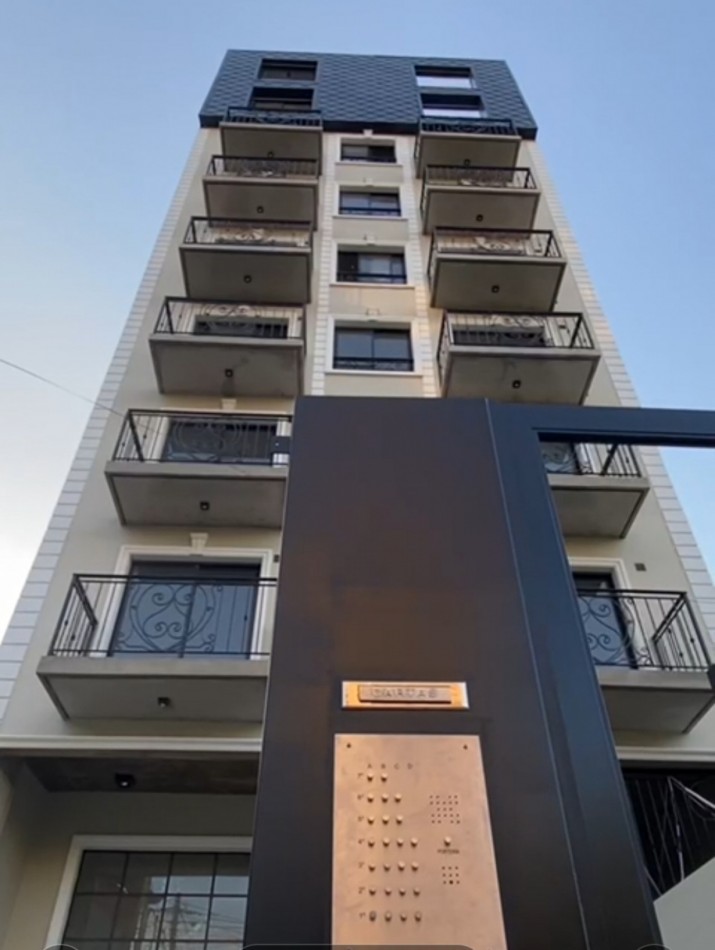 VENTA CATEGORIA MONOAMBIENTE CON BALCON SAN MIGUEL CENTRO