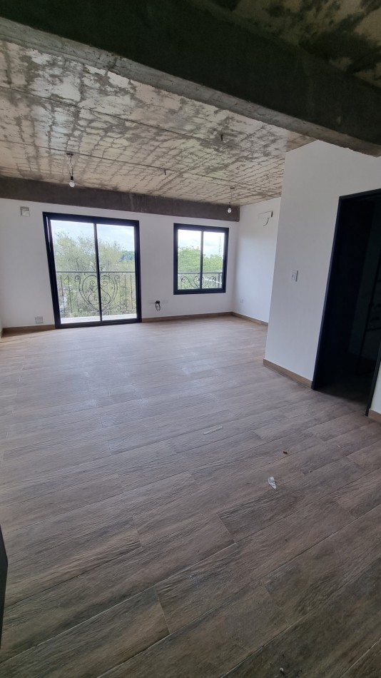 VENTA CATEGORIA MONOAMBIENTE CON BALCON SAN MIGUEL CENTRO