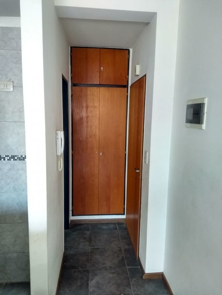ALQUILER MONOAMBIENTE CON BALCON
