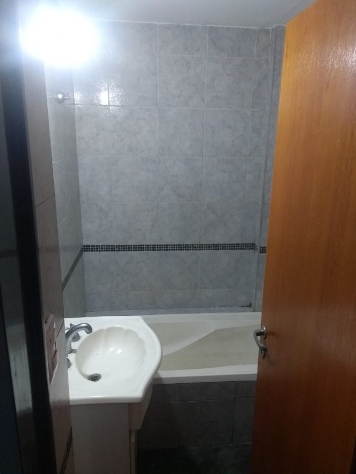 ALQUILER MONOAMBIENTE CON BALCON