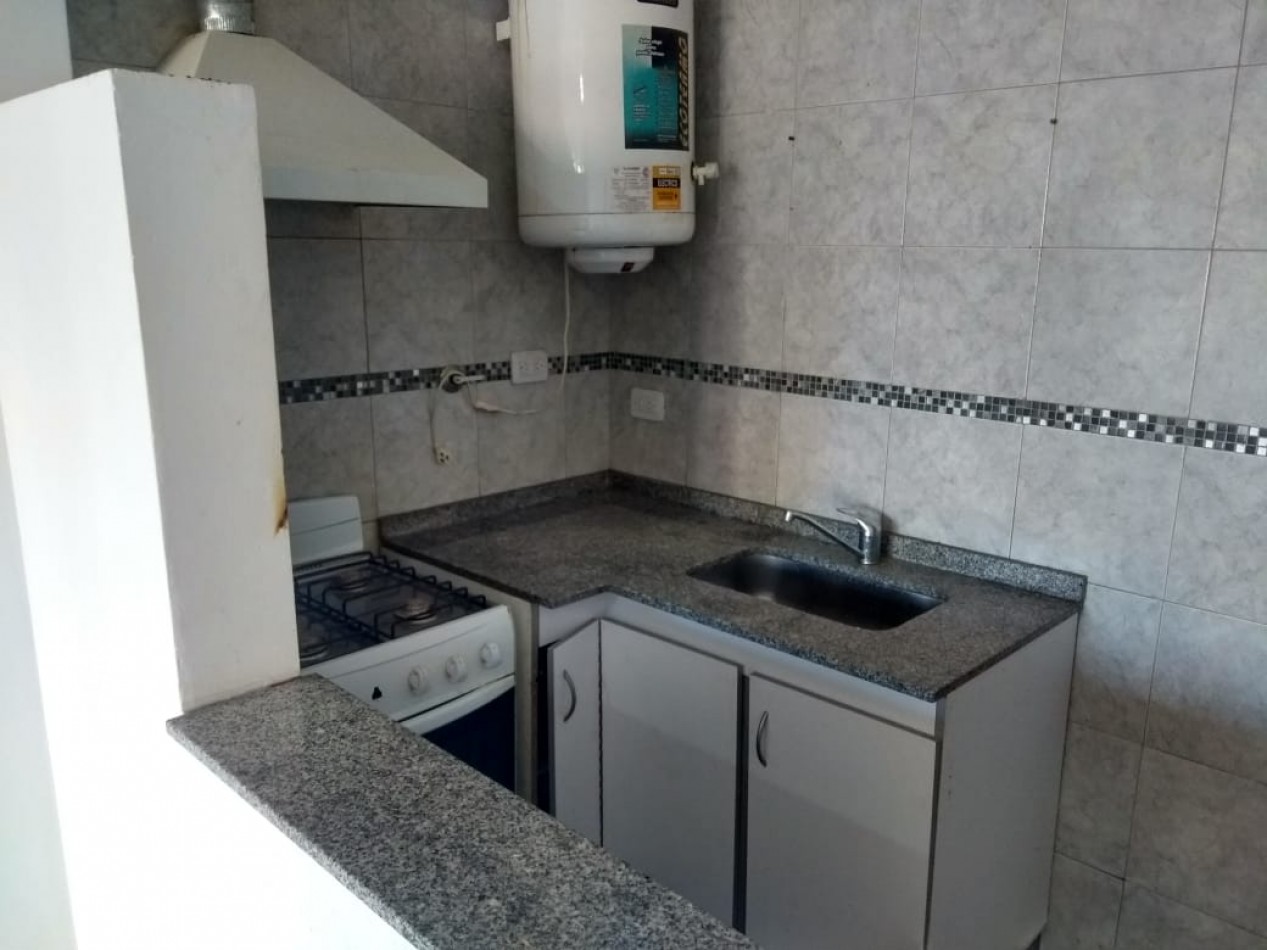ALQUILER MONOAMBIENTE CON BALCON