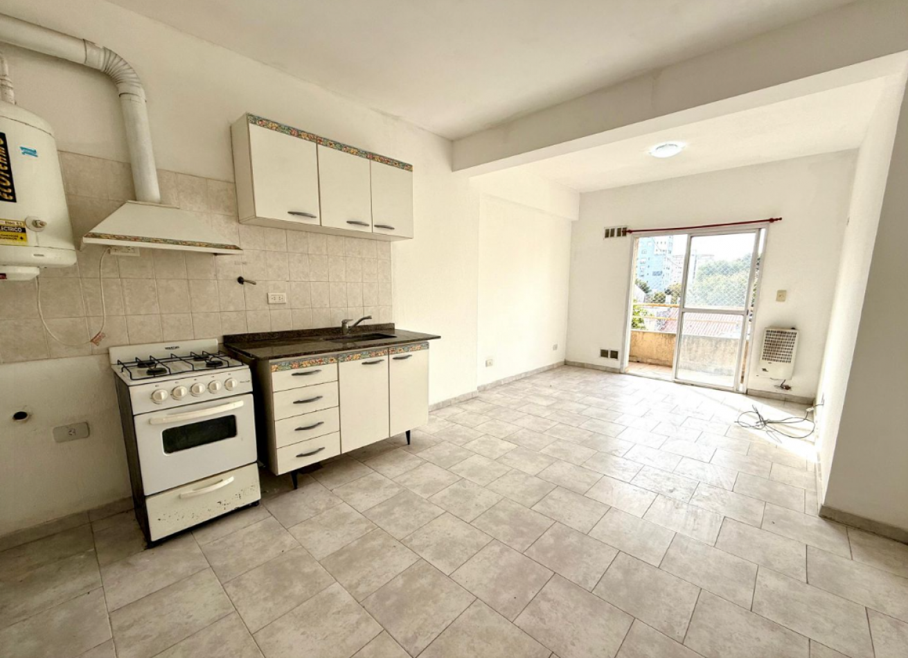 VENTA MONOAMBIENTE CON COCHERA Y BALCON SAN MIGUEL